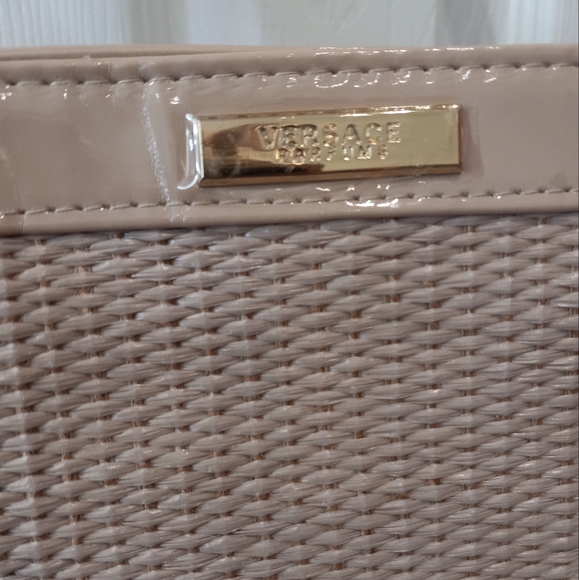 VERSACE - Picture 4 of 9